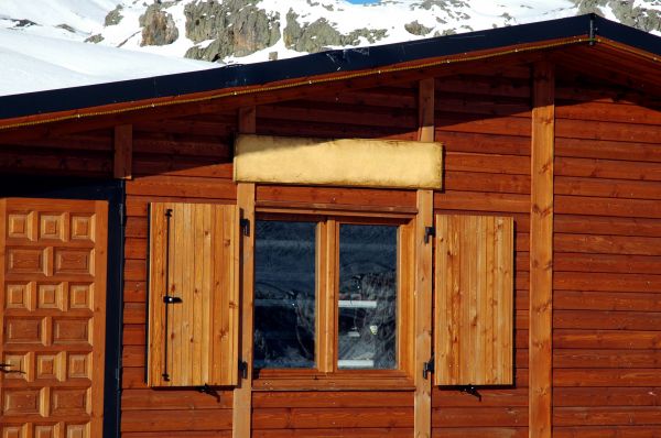 Cabin Window Repair in Homestead